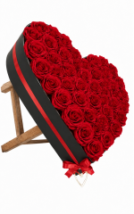 Blush Heart Rose Display - Grand Bouquet of Customised Flowers - Image 3